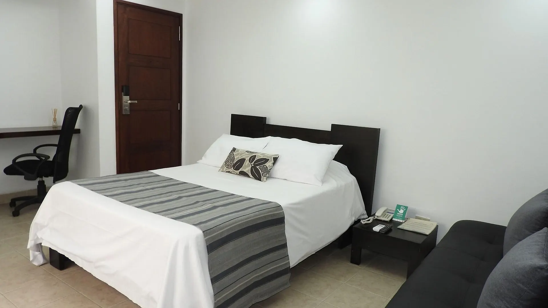 ***  Hotel Mediterraneo 메딜린 콜롬비아