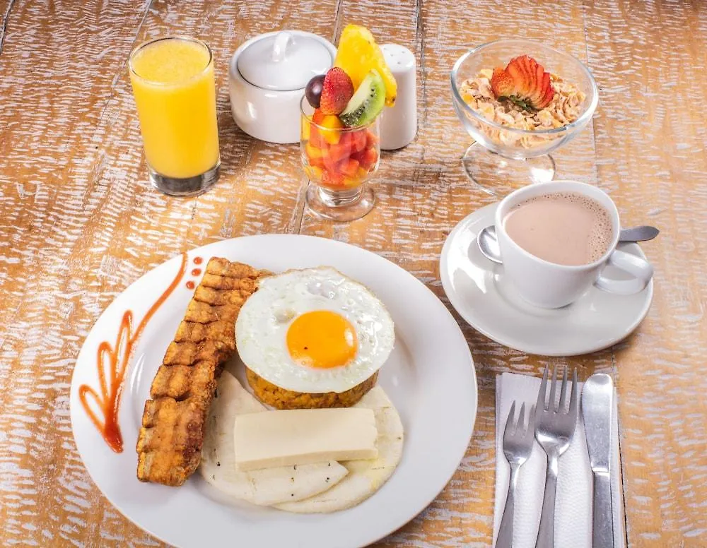 Hotel Mediterraneo 메딜린